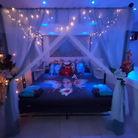 Loft Avec Baignoire Spa Lecrin Romantique Ochancourt Экстерьер фото
